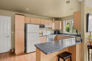 Photo 6: 477 Sturdee St in Esquimalt: Es Saxe Point Half Duplex for sale : MLS®# 902823