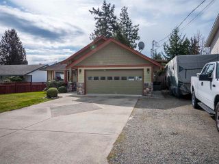 Photo 2: 6335 PICADILLY Place in Sechelt: Sechelt District House for sale (Sunshine Coast)  : MLS®# R2248834