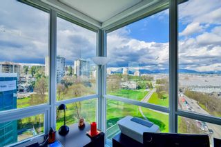 Photo 4: 1501 125 COLUMBIA Street in New Westminster: Downtown NW Condo for sale in "NORTHBANK" : MLS®# R2049044