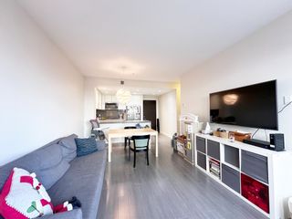 Photo 5: 126 255 W 1ST Street in North Vancouver: Lower Lonsdale Condo for sale in "WEST QUAY" : MLS®# R2865830