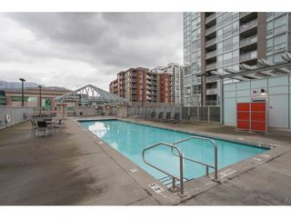 Photo 19: 2202 2968 GLEN Drive in Coquitlam: North Coquitlam Condo for sale in "Grand Central 2" : MLS®# R2142180