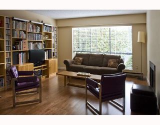 Photo 2: 307 1717 HARO Street in Vancouver: West End VW Condo for sale in "HARO GLEN" (Vancouver West)  : MLS®# V729906
