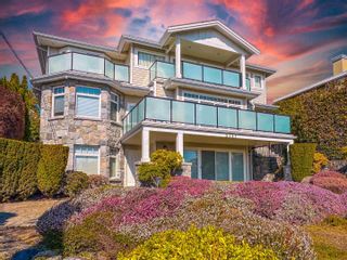 Main Photo: 2141 OTTAWA Avenue in West Vancouver: Dundarave House for sale : MLS®# R2863870