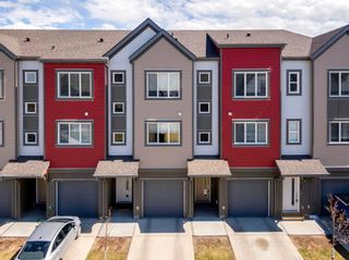 Photo 1: 44 Copperstone Common SE in Calgary: Copperfield Row/Townhouse for sale : MLS®# A1217991