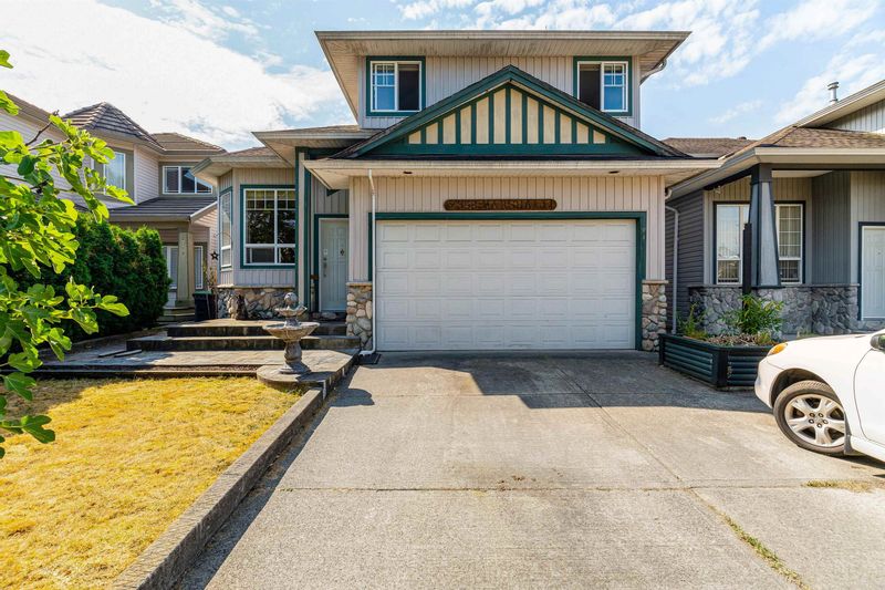 FEATURED LISTING: 2358 MARSHALL Avenue Port Coquitlam