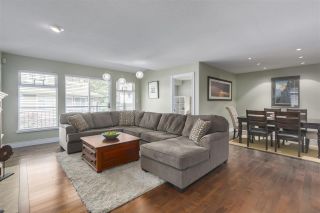 Photo 1: 1186 STRATHAVEN Drive in North Vancouver: Northlands Townhouse for sale in "STRATHAVEN" : MLS®# R2314477