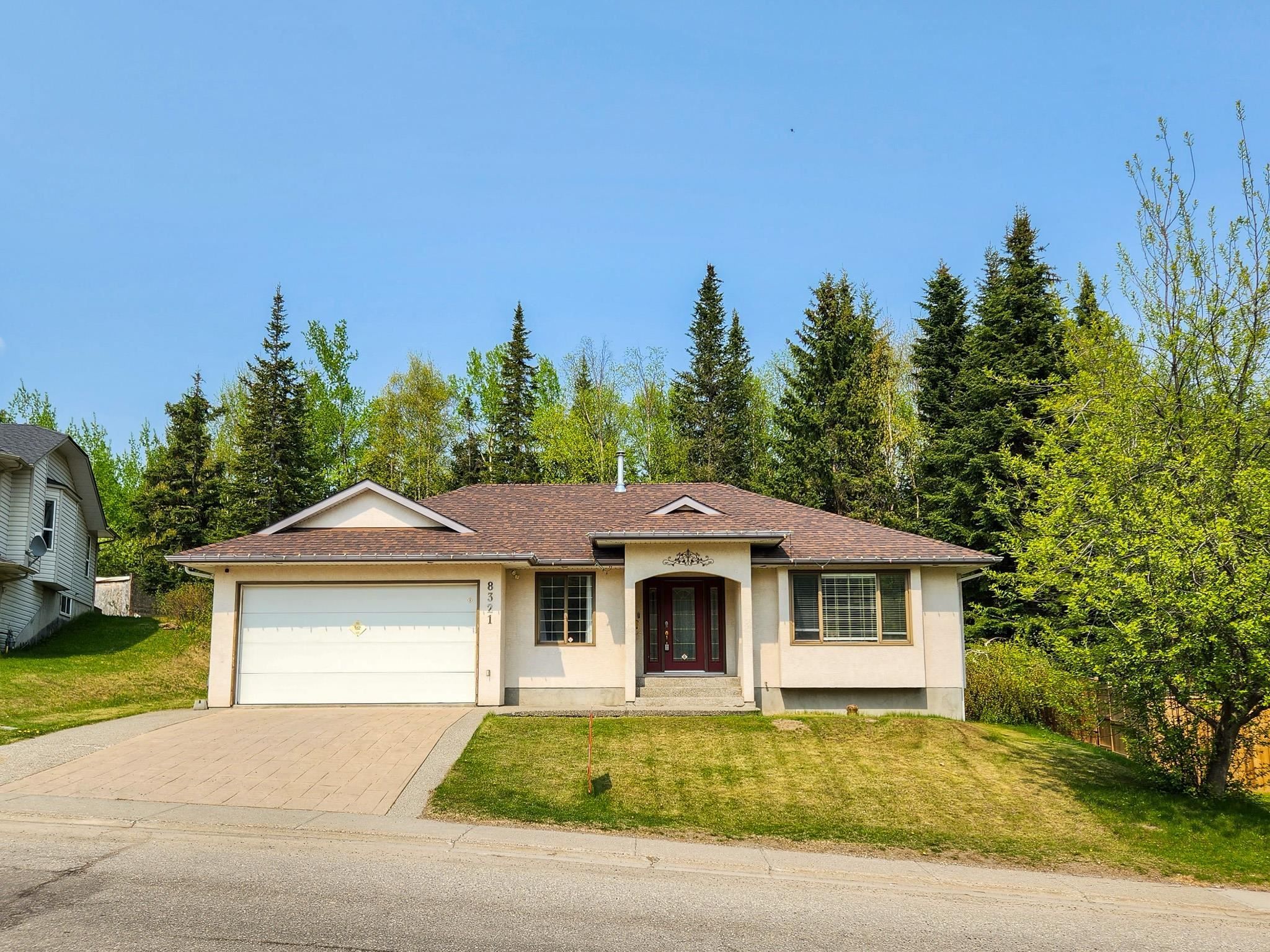 Main Photo: 8321 ST LAWRENCE Avenue in Prince George: St. Lawrence Heights House for sale in "St Lawrence" (PG City South West)  : MLS®# R2780588