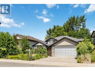 Photo 2: 22713 125A AVENUE in Maple Ridge: House for sale : MLS®# R2799821