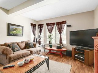 Photo 4: 1875 LILAC DRIVE in Surrey: King George Corridor Townhouse for sale (South Surrey White Rock)  : MLS®# R2144648