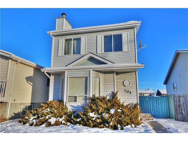 Main Photo: 104 FALMERE Way NE in Calgary: Falconridge House for sale : MLS®# C4043645