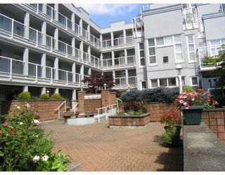 Photo 3: 103 8728 MARINE Drive in Vancouver: Marpole Condo for sale in "RIVERVIEW COURT" (Vancouver West)  : MLS®# V757046