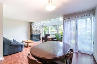 Photo 3: 5880 Mayview Circle in Burnaby: Burnaby Lake Townhouse for sale (Burnaby South)  : MLS®# R2380426