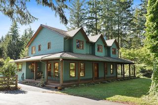 Photo 1: 705 Southwind Rd in Comox: CV Comox Peninsula House for sale (Comox Valley)  : MLS®# 915545