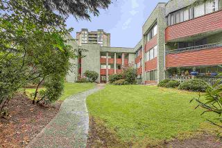 Photo 17: 210 9270 SALISH Court in Burnaby: Sullivan Heights Condo for sale in "The Timbers" (Burnaby North)  : MLS®# R2405886
