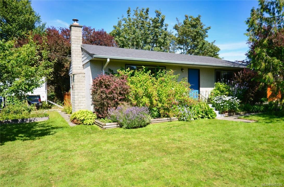 Main Photo: 790 Middleton St in Saanich: SW Gorge House for sale (Saanich West)  : MLS®# 845199