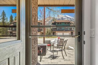 Photo 2: 237 Kluane Drive: Banff Row/Townhouse for sale : MLS®# A2045437