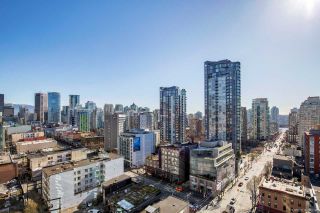 Photo 1: 1601 1212 HOWE Street in Vancouver: Downtown VW Condo for sale in "1212 HOWE" (Vancouver West)  : MLS®# R2248305