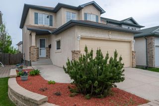 Main Photo: 87 Draho Crescent in Winnipeg: River Park South Residential for sale (2F)  : MLS®# 202213696