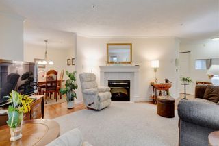 Photo 3: 102 9975 Fifth St in Sidney: Si Sidney North-East Condo for sale : MLS®# 914930
