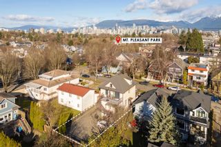 Photo 4: 32 E 17TH Avenue in Vancouver: Main House for sale (Vancouver East)  : MLS®# R2872314