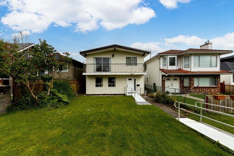 FEATURED LISTING: 4219 OXFORD Street Burnaby