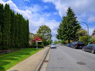 Photo 6: 4060 ETON Street in Burnaby: Vancouver Heights House for sale (Burnaby North)  : MLS®# R2171929