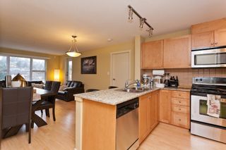 Photo 5: 710 415 E COLUMBIA Street in New Westminster: Sapperton Condo for sale in "SAN MARINO" : MLS®# V1003972
