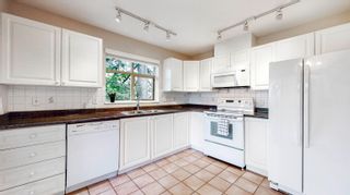 Photo 22: 402 2059 CHESTERFIELD Avenue in North Vancouver: Central Lonsdale Condo for sale in "Ridge Park Garden's" : MLS®# R2686652
