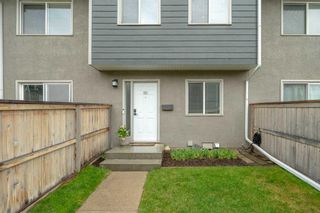 Photo 2: 12 219 90 Avenue SE in Calgary: Acadia Row/Townhouse for sale : MLS®# A2127830