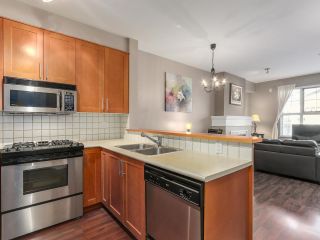 Photo 2: 1306 4655 VALLEY Drive in Vancouver: Quilchena Condo for sale in "ALEXANDRA HOUSE" (Vancouver West)  : MLS®# R2133417