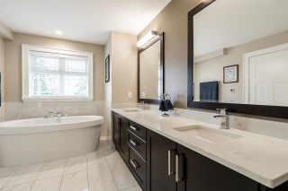 Photo 15: 15680 MOUNTAIN VIEW Drive in Surrey: Grandview Surrey House for sale (South Surrey White Rock)  : MLS®# R2737400