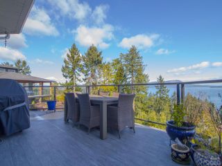 Photo 3: 583 Bay Bluff Pl in Mill Bay: ML Mill Bay House for sale (Malahat & Area)  : MLS®# 840583