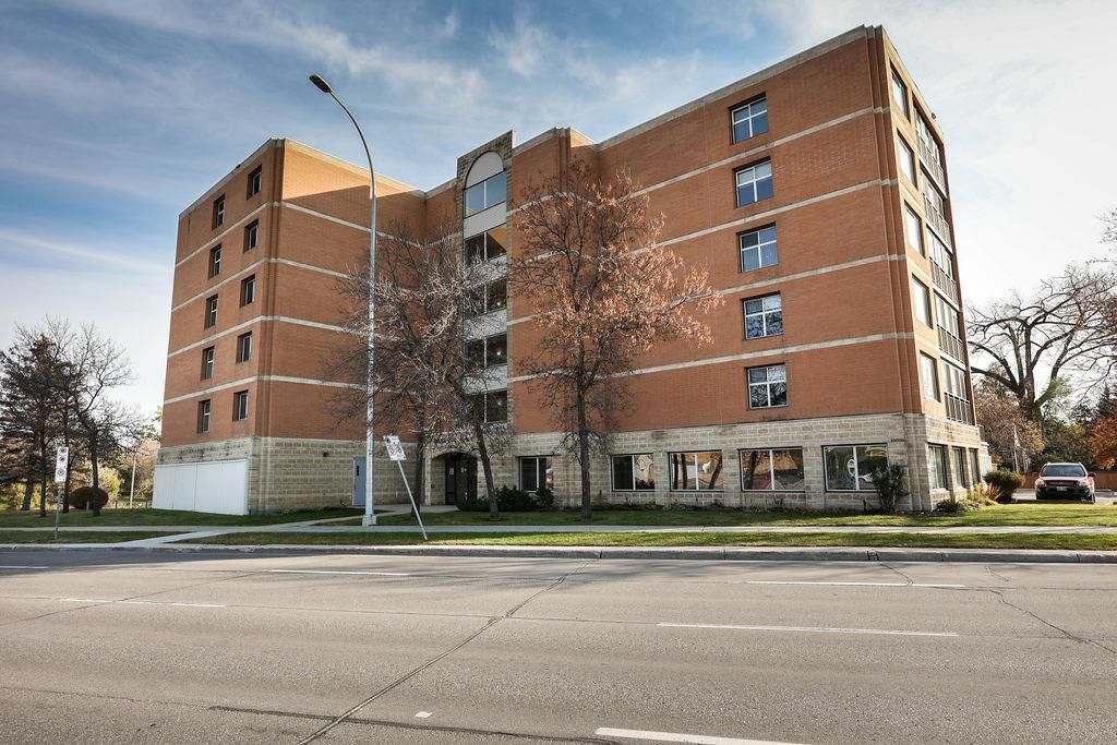 Main Photo: 502 1976 Portage Avenue in Winnipeg: Bruce Park Condominium for sale (5E)  : MLS®# 202225262