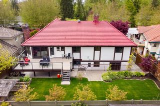 Photo 3: 7888 MEADOWOOD Drive in Burnaby: Forest Hills BN House for sale (Burnaby North)  : MLS®# R2690435