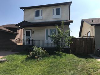 Photo 3: 27 WHITMIRE Road NE in Calgary: Whitehorn Detached for sale : MLS®# C4263620