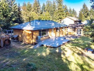 Photo 40: 1977 Coleman Rd in Courtenay: CV Courtenay North House for sale (Comox Valley)  : MLS®# 915043
