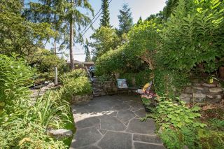 Photo 4: 1043 KINLOCH Lane in North Vancouver: Deep Cove House for sale : MLS®# R2812302