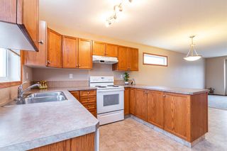 Photo 3: 40 Keen Crescent: Red Deer Semi Detached (Half Duplex) for sale : MLS®# A2051932