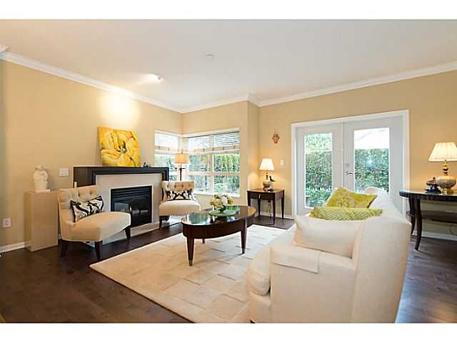 Main Photo: 42 3750 EDGEMONT Boulevard in North Vancouver: Capilano Highlands Condo for sale : MLS®# V986448