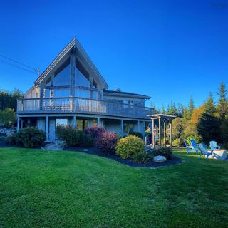 Photo 2: 44 Oceanic Drive in East Lawrencetown: 31-Lawrencetown, Lake Echo, Port Residential for sale (Halifax-Dartmouth)  : MLS®# 202304074