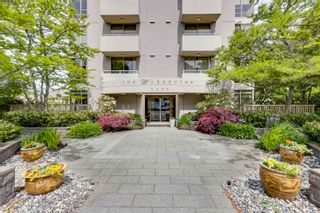 Main Photo: 1001 1405 W 12TH Avenue in Vancouver: Fairview VW Condo for sale in "THE WARRENTON" (Vancouver West)  : MLS®# R2884757
