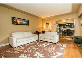 Photo 3: 1552 MARINE Crescent in Coquitlam: Harbour Place House for sale : MLS®# V1139955