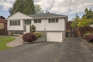 Photo 2: 682 WILMOT Street in Coquitlam: Central Coquitlam House for sale : MLS®# R2062598