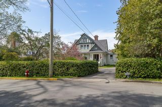 Photo 7: 830 Pemberton Rd in Victoria: Vi Rockland House for sale : MLS®# 930325
