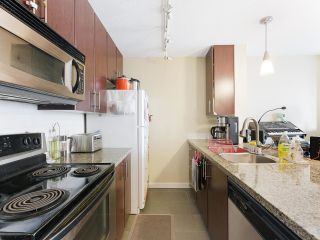 Photo 3: 701 688 ABBOTT Street in Vancouver: Downtown VW Condo for sale (Vancouver West)  : MLS®# R2739563