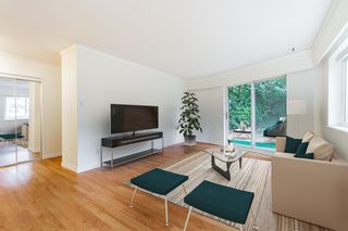Photo 4: 105 36 E 14TH Avenue in Vancouver: Mount Pleasant VE Condo for sale in "Rosemont Manor" (Vancouver East)  : MLS®# R2816064