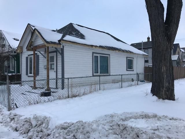 Main Photo: 435 Salter Street in Winnipeg: North End Residential for sale (4C)  : MLS®# 202226899