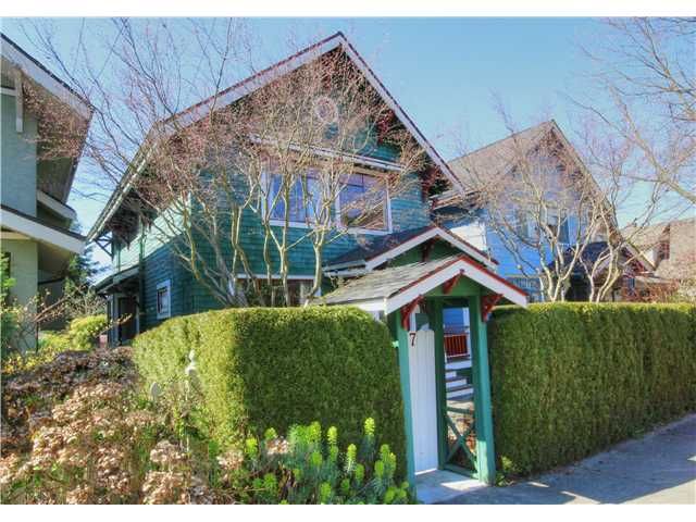 Main Photo: 1147 SEMLIN DR in Vancouver: Grandview VE House for sale (Vancouver East)  : MLS®# V1056763