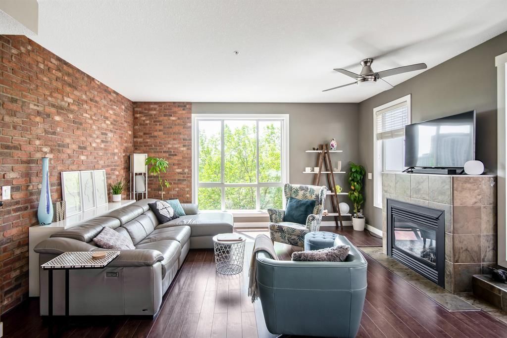 Main Photo: 310 880 Centre Avenue NE in Calgary: Bridgeland/Riverside Apartment for sale : MLS®# A2054021