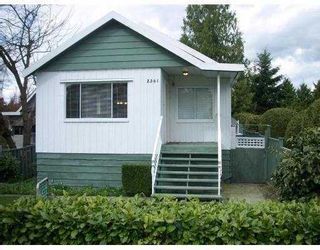 Photo 1: 2561 E 27TH Avenue in Vancouver: Collingwood VE House for sale (Vancouver East)  : MLS®# V804983